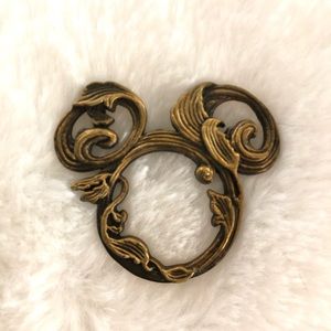Disney Pin 89503:Sculpted Gold Leaves Mickey Mouse
